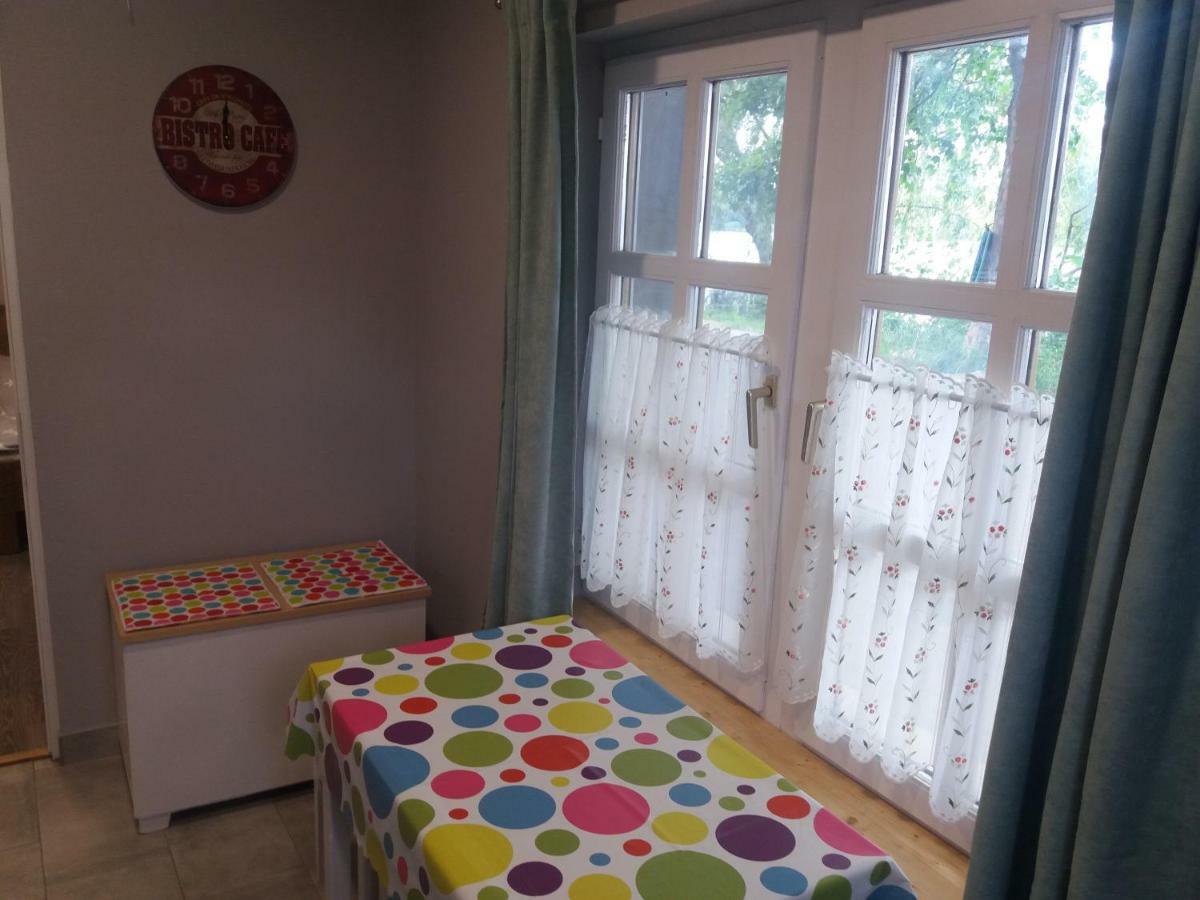 Neptun Apartman Domsod Luaran gambar
